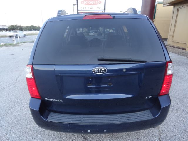 2006 Kia Sedona Elk Conversion Van