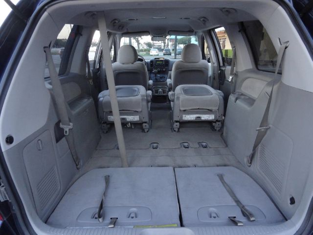 2006 Kia Sedona Elk Conversion Van