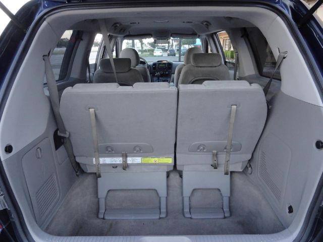 2006 Kia Sedona Elk Conversion Van