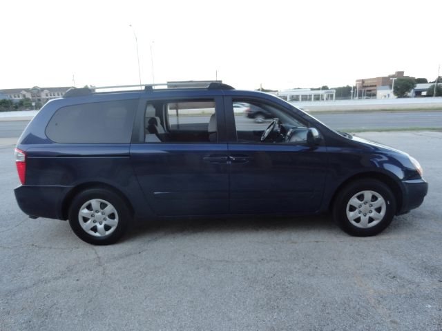 2006 Kia Sedona Elk Conversion Van