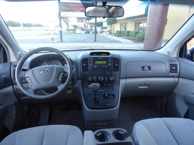 2006 Kia Sedona Elk Conversion Van