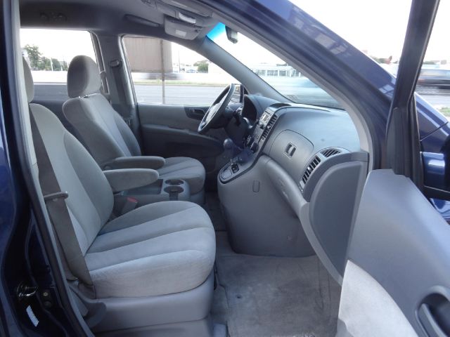 2006 Kia Sedona Elk Conversion Van