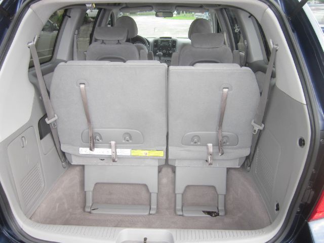 2006 Kia Sedona Elk Conversion Van