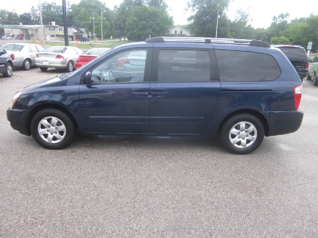 2006 Kia Sedona Elk Conversion Van