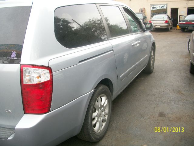 2006 Kia Sedona Elk Conversion Van