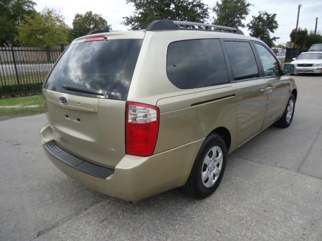 2007 Kia Sedona RS Convertible