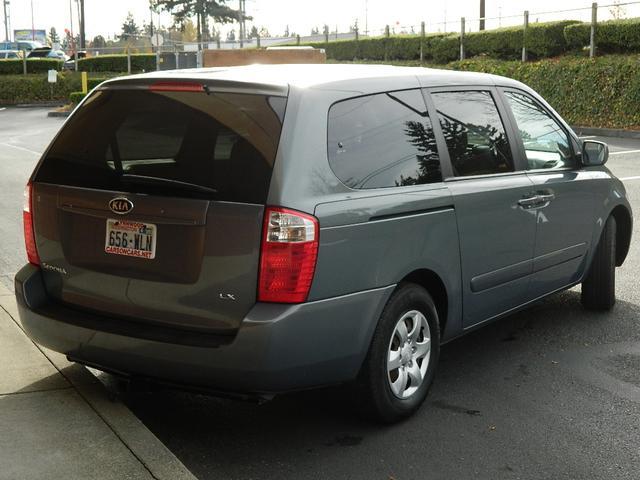 2007 Kia Sedona Elk Conversion Van