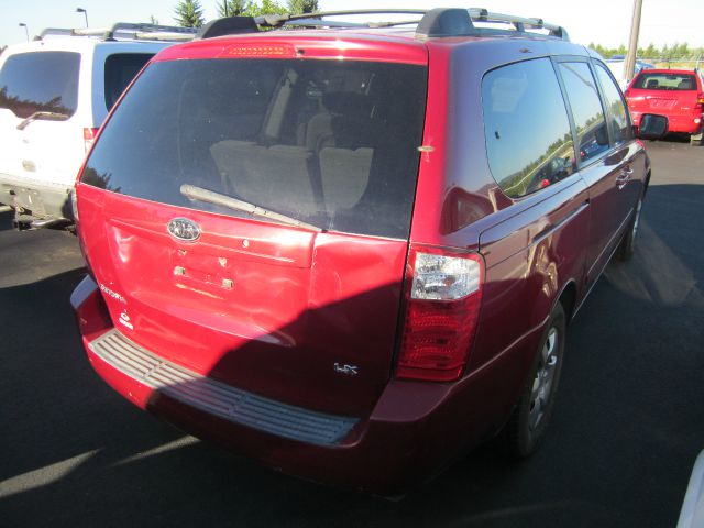 2007 Kia Sedona 2WD Crew Cab LWB XE Truck