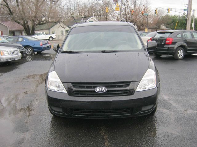 2007 Kia Sedona 2WD Crew Cab LWB XE Truck