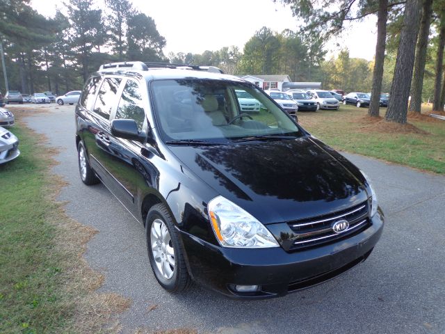 2007 Kia Sedona Crew Cab 4x4 Shortbox