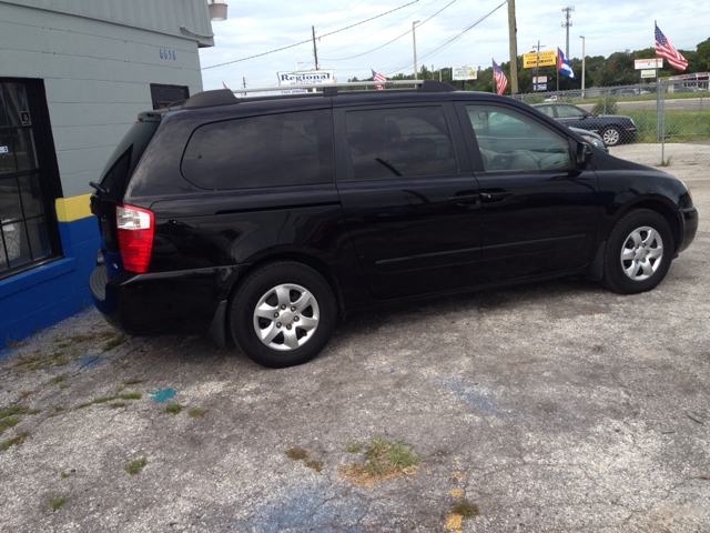 2007 Kia Sedona 2WD Crew Cab LWB XE Truck