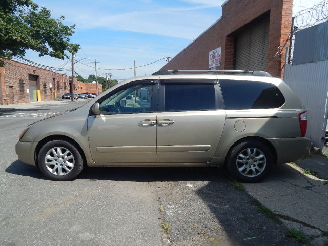 2007 Kia Sedona Crew Cab 4x4 Shortbox