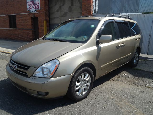 2007 Kia Sedona Crew Cab 4x4 Shortbox