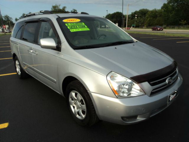 2007 Kia Sedona Coupe