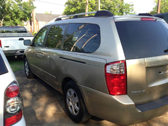 2007 Kia Sedona Crew Cab 4x4 Shortbox