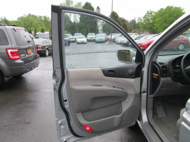 2007 Kia Sedona HD Extended Cab Utility Body