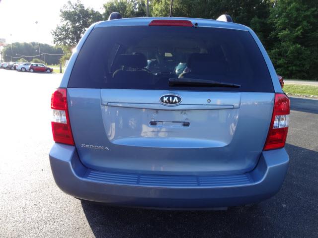 2007 Kia Sedona Unknown