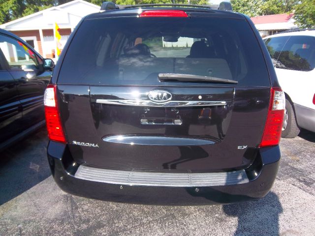 2007 Kia Sedona Crew Cab 4x4 Shortbox