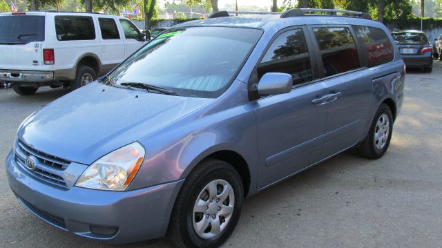 2008 Kia Sedona 2WD Crew Cab LWB XE Truck