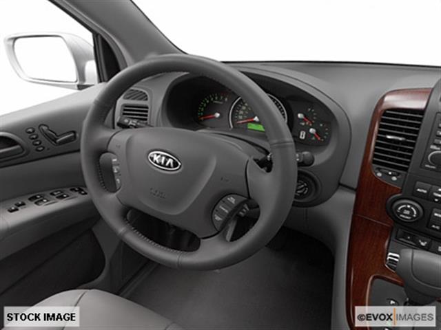 2008 Kia Sedona Unknown