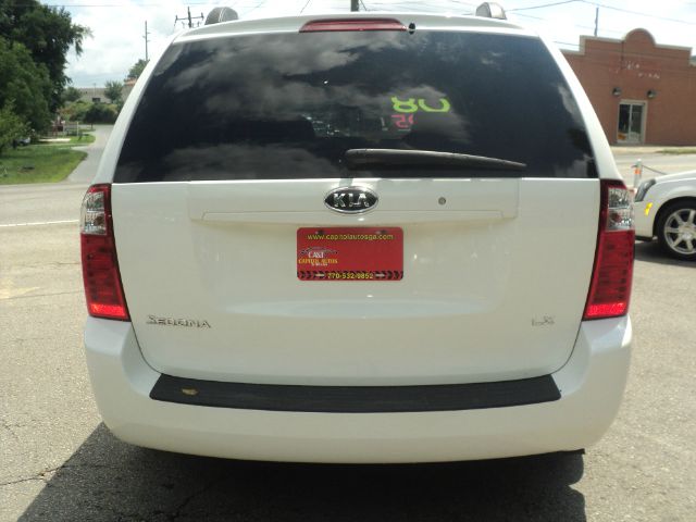 2008 Kia Sedona 2WD Crew Cab LWB XE Truck