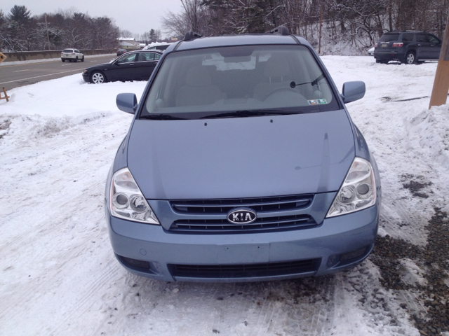 2008 Kia Sedona 2WD Crew Cab LWB XE Truck