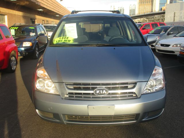 2008 Kia Sedona Unknown