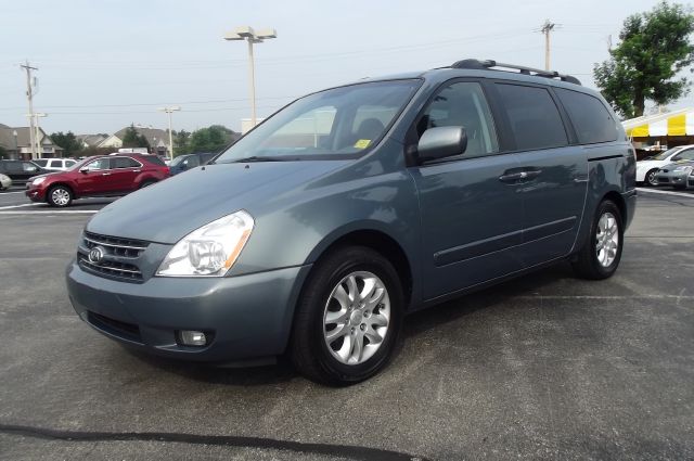 2008 Kia Sedona Crew Cab 4x4 Shortbox