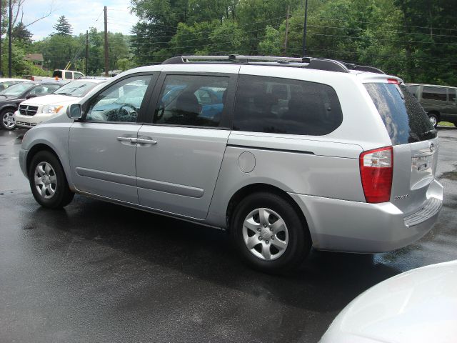 2008 Kia Sedona Crew Cab 4x4 Shortbox