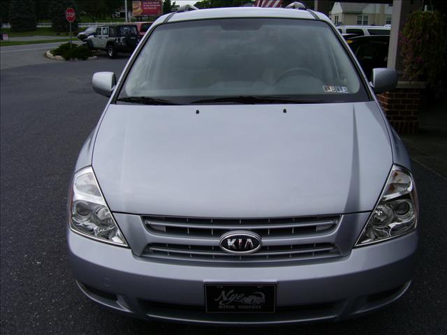 2009 Kia Sedona Elk Conversion Van