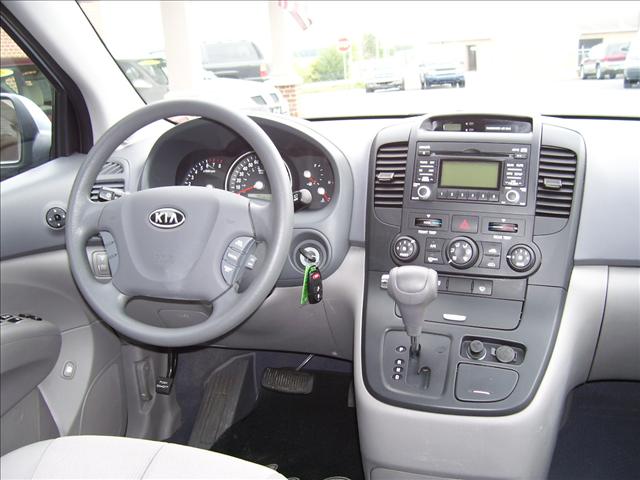 2009 Kia Sedona Elk Conversion Van