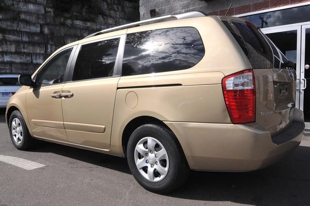 2009 Kia Sedona Elk Conversion Van