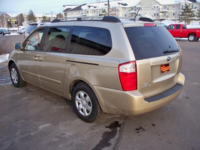 2009 Kia Sedona Unknown