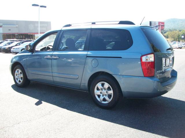 2009 Kia Sedona Elk Conversion Van