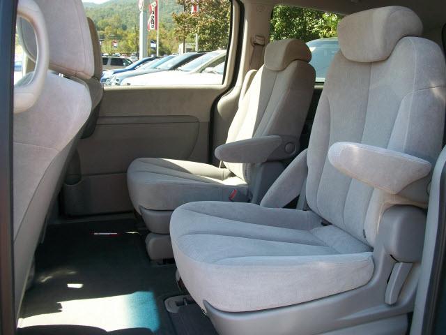 2009 Kia Sedona Elk Conversion Van