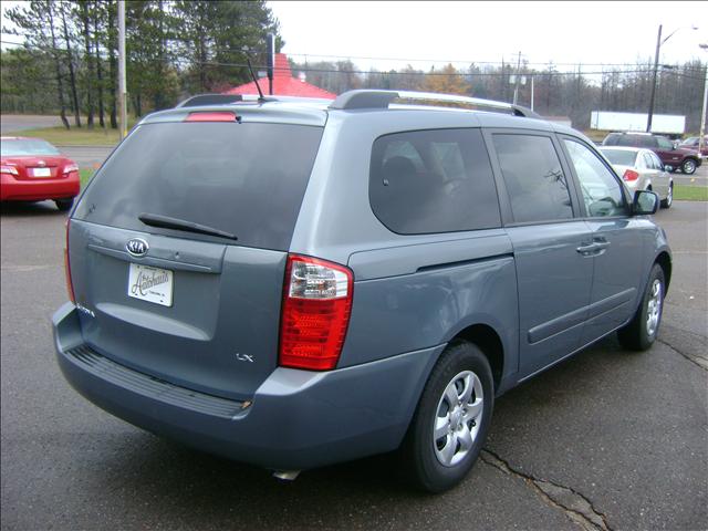 2009 Kia Sedona 2.5sone Owner