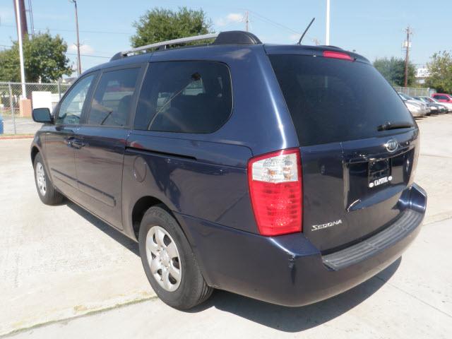 2009 Kia Sedona Elk Conversion Van