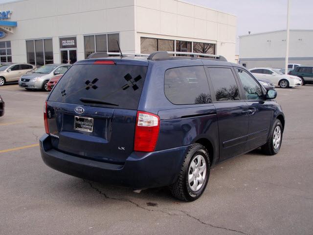 2009 Kia Sedona Elk Conversion Van