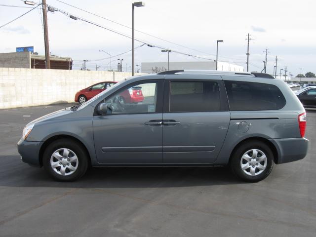 2009 Kia Sedona Elk Conversion Van