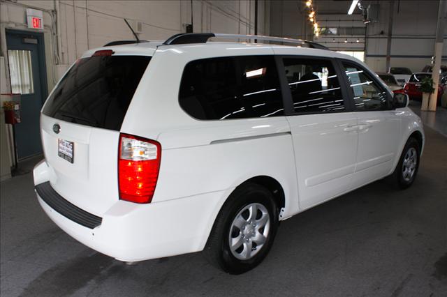 2010 Kia Sedona Elk Conversion Van