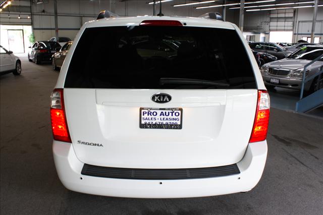 2010 Kia Sedona Elk Conversion Van