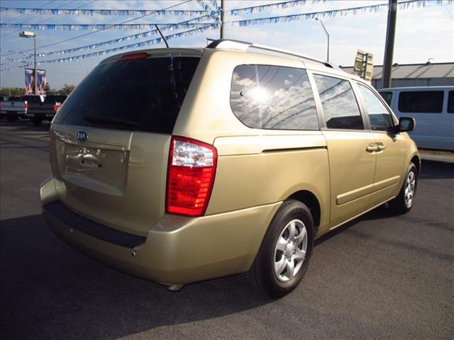 2010 Kia Sedona HD Extended Cab Short Bed