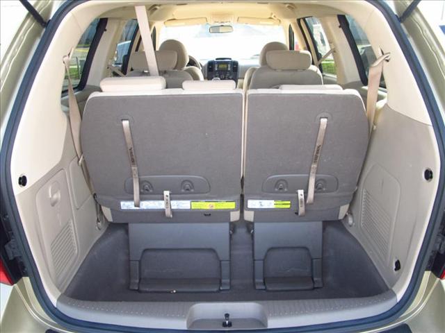 2010 Kia Sedona HD Extended Cab Short Bed