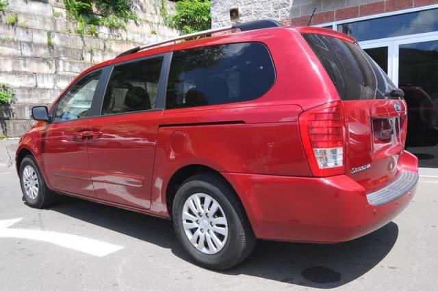 2011 Kia Sedona Elk Conversion Van