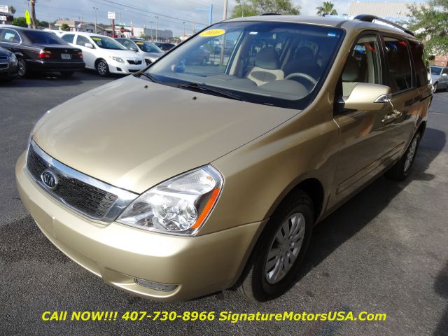 2011 Kia Sedona 2WD Crew Cab LWB XE Truck