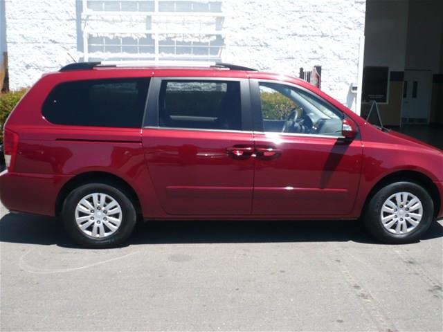 2012 Kia Sedona Elk Conversion Van