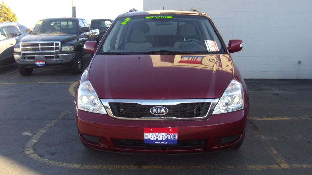 2012 Kia Sedona 2WD Crew Cab LWB XE Truck