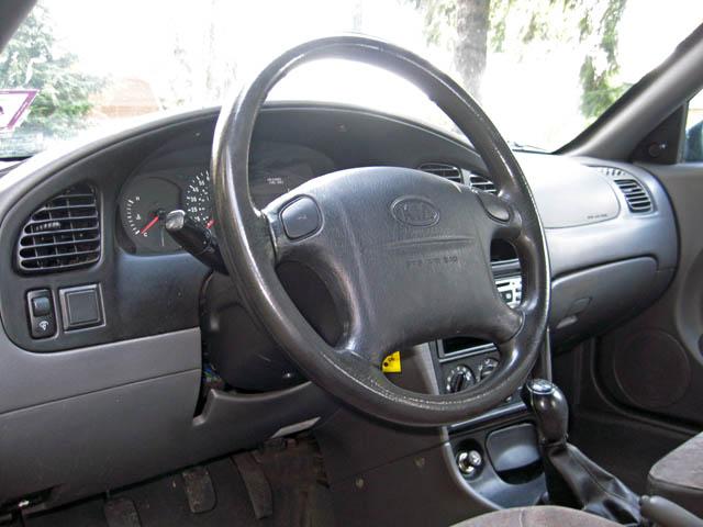 1999 Kia Sephia 24 Box