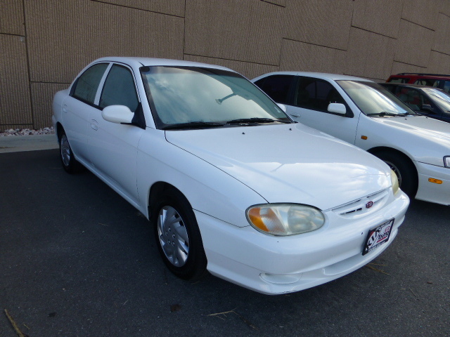 2000 Kia Sephia 24 Box