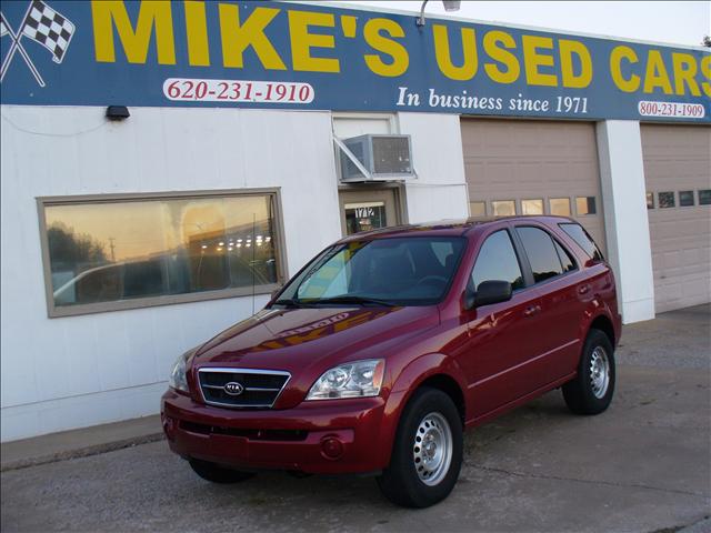 2003 Kia Sorento SE Pickup 4D 5 1/2 Ft